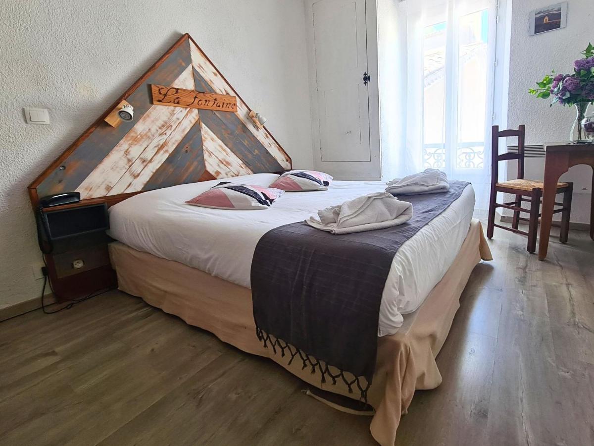 Hotel La Fontaine Saint-Martin-de-Brômes Extérieur photo