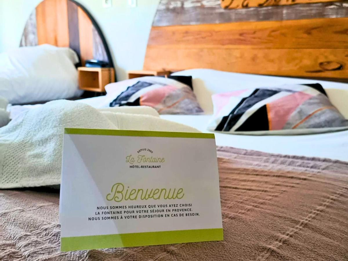 Hotel La Fontaine Saint-Martin-de-Brômes Extérieur photo
